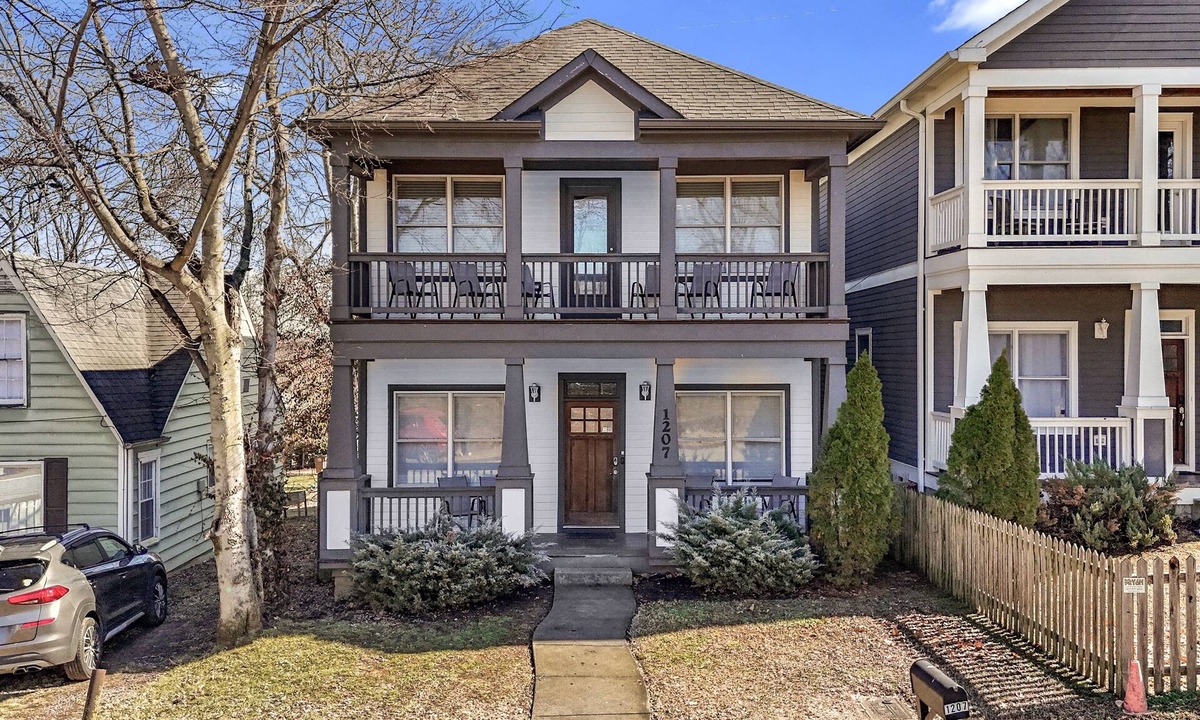 Cleveland Park House | 07 Large Side by Side Homes Available, 3mi to Broadway