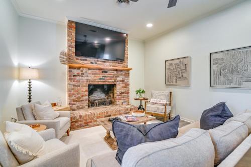Starkville House | 1 Mi to Miss State: ‘Wremy Cottage’ w/Deck & Yard