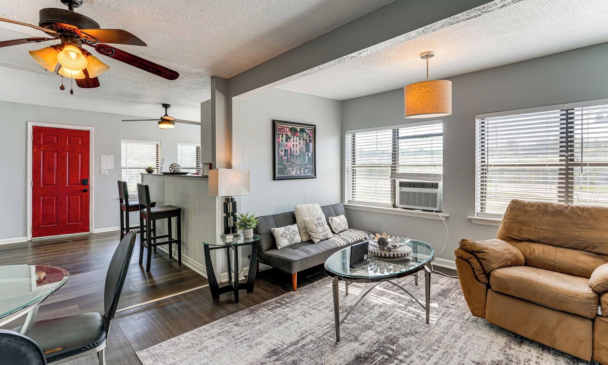 Collegedale Condo | 1 Mi to SAU & McKee Foods Campus! Condo w/Balcony