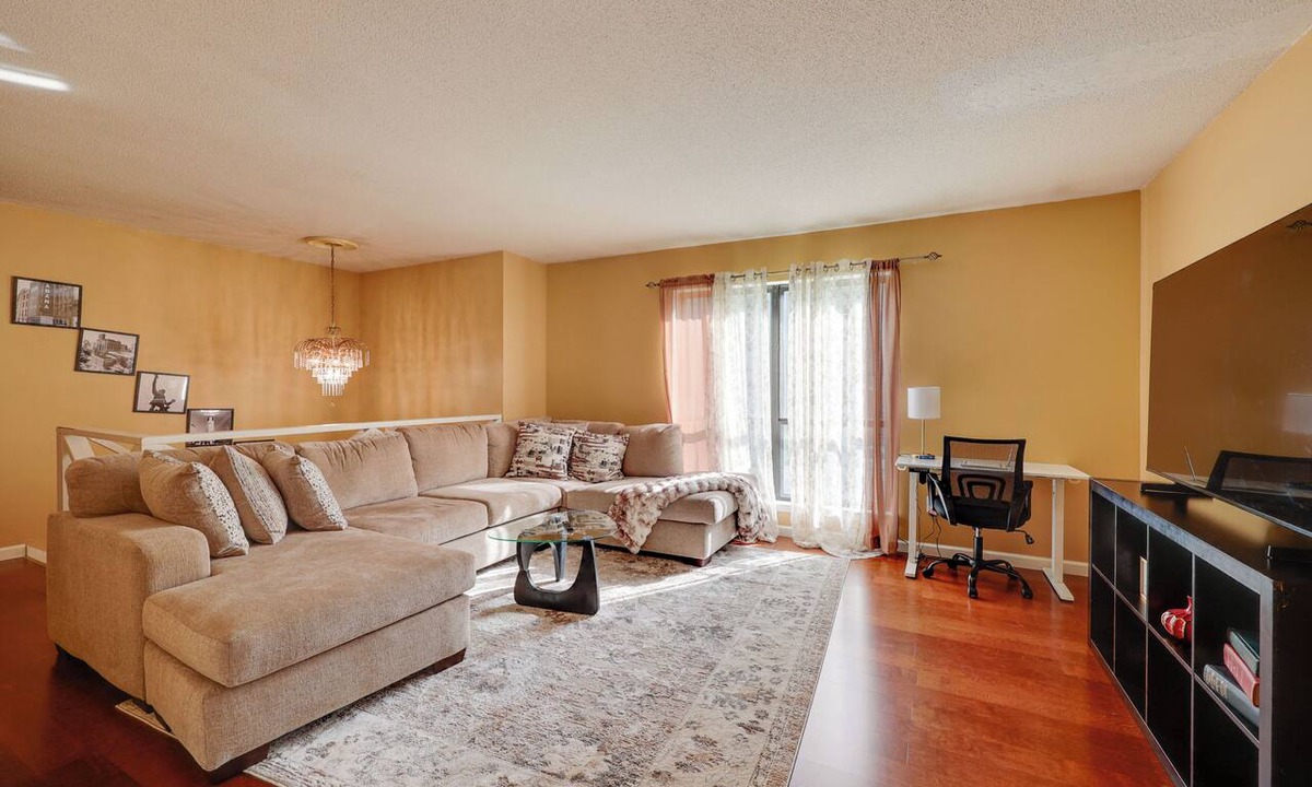 New Castle House | 12 Mi to UAB: Birmingham Corner Hideaway w/Deck