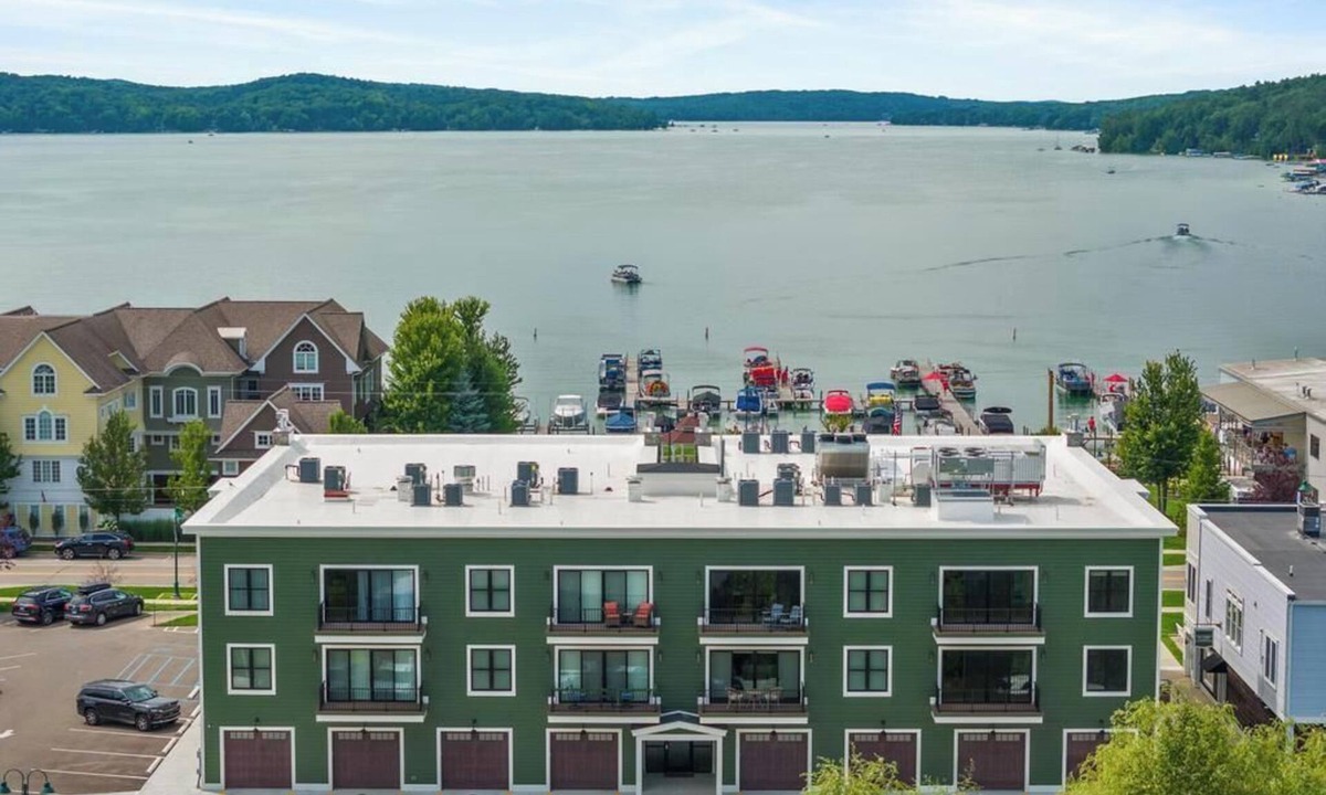 Walloon Lake Condo | 2 Bedroom Walloon Village Condo Across From The Lake! 7 Night Minimum