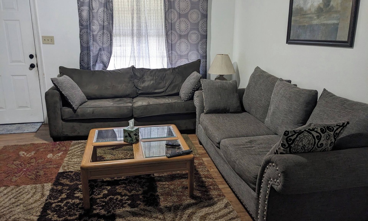 Brent House | 3-bedroom house centrally located in Pensacola