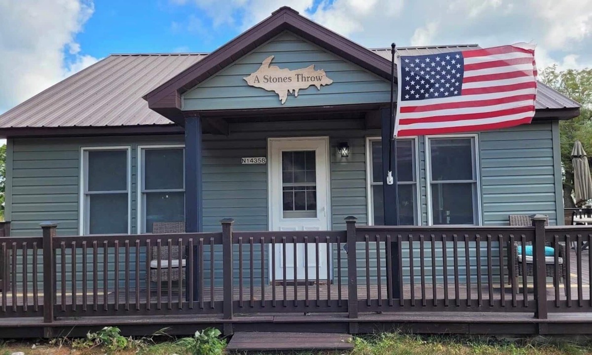 Grand Marais House | A Stone's Throw from Lake Superior, the bay and downtown pet friendly