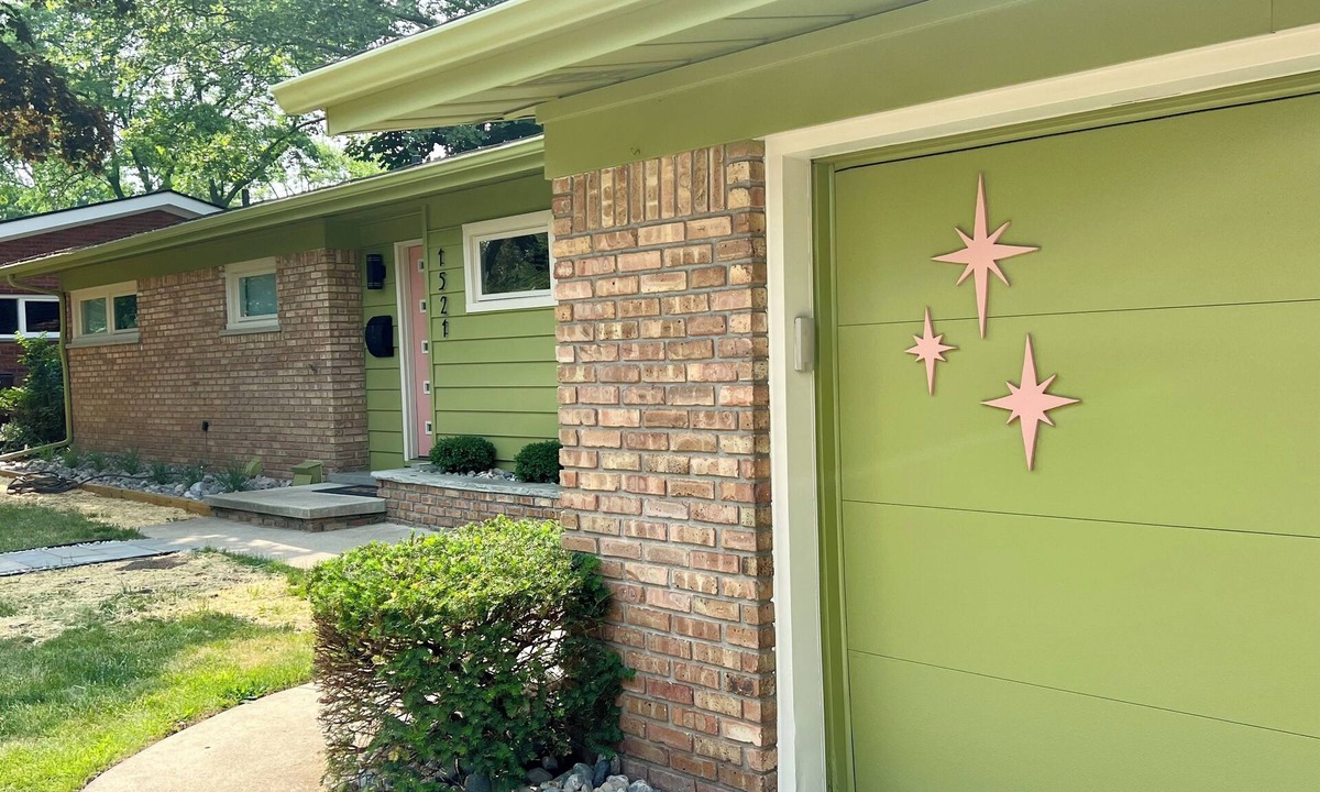 Dicken House | A2 Oasis; Lovely Neighborhood; Walk to Stadium and Crisler Arena!
