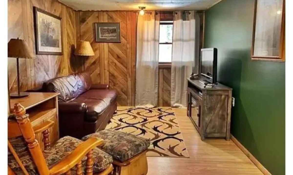 Pembine Cabin | ATV/ UTV snowmobile direct access. Located near the historic Four Seasons Resort