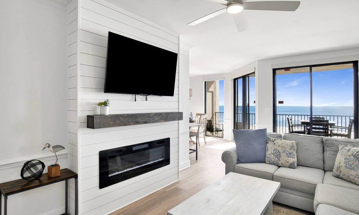 Orange Beach East Condo | Beachfront 1BR + Bunk Alcove @ Phoenix X Sleeps 6 Next to Flora-Bama