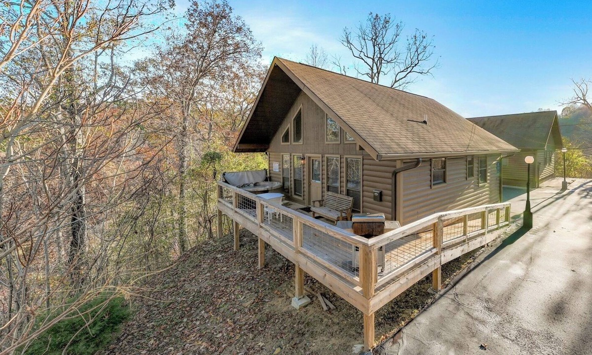 Celina Cabin | Beautiful 2-Bedroom Chalet .5 Miles from Dale Hollow Lake #4