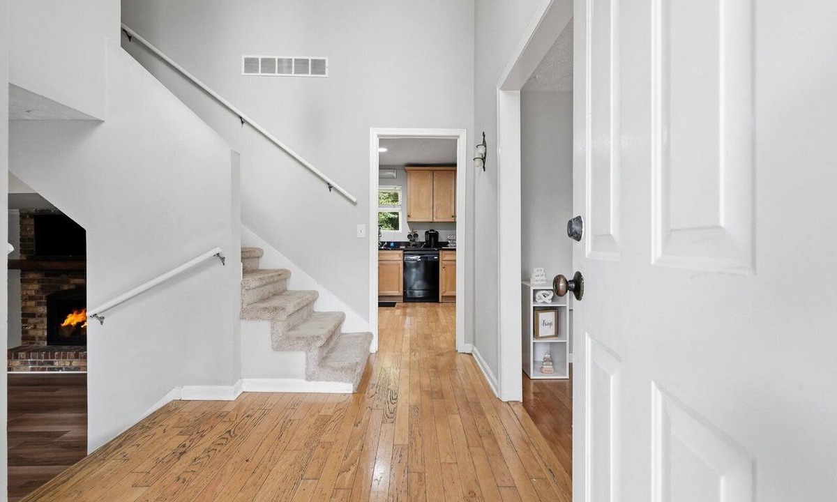 Addison Heights House | Beautiful 4-bedroom house with AC in enjoyable Marietta