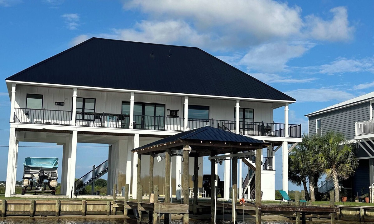 Biloxi House | Biloxi waterfront.3BR/2BA stilt house ~ sleeps 6. Plenty of parking