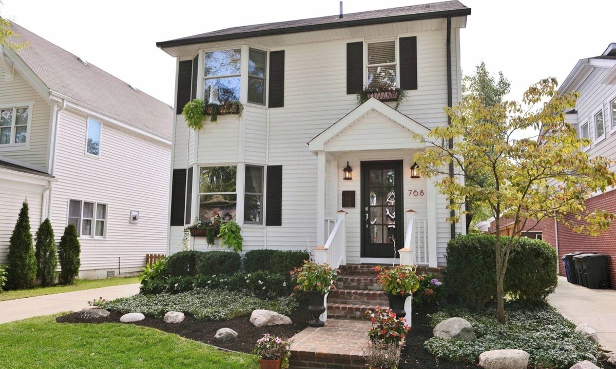 Birmingham House | Birmingham in town, Gorgeous Colonial onTree lined street - private fenced yard