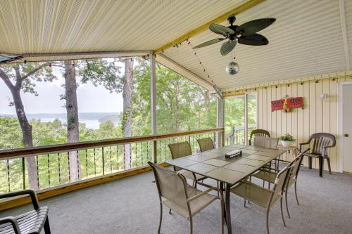 Byrdstown House | Bright Byrdstown Home w/Views of Dale Hollow Lake