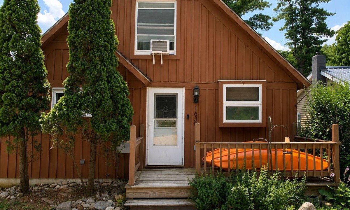 Newaygo Cottage | Brookeside Getaway: Cottage on the Muskegon River in Newaygo