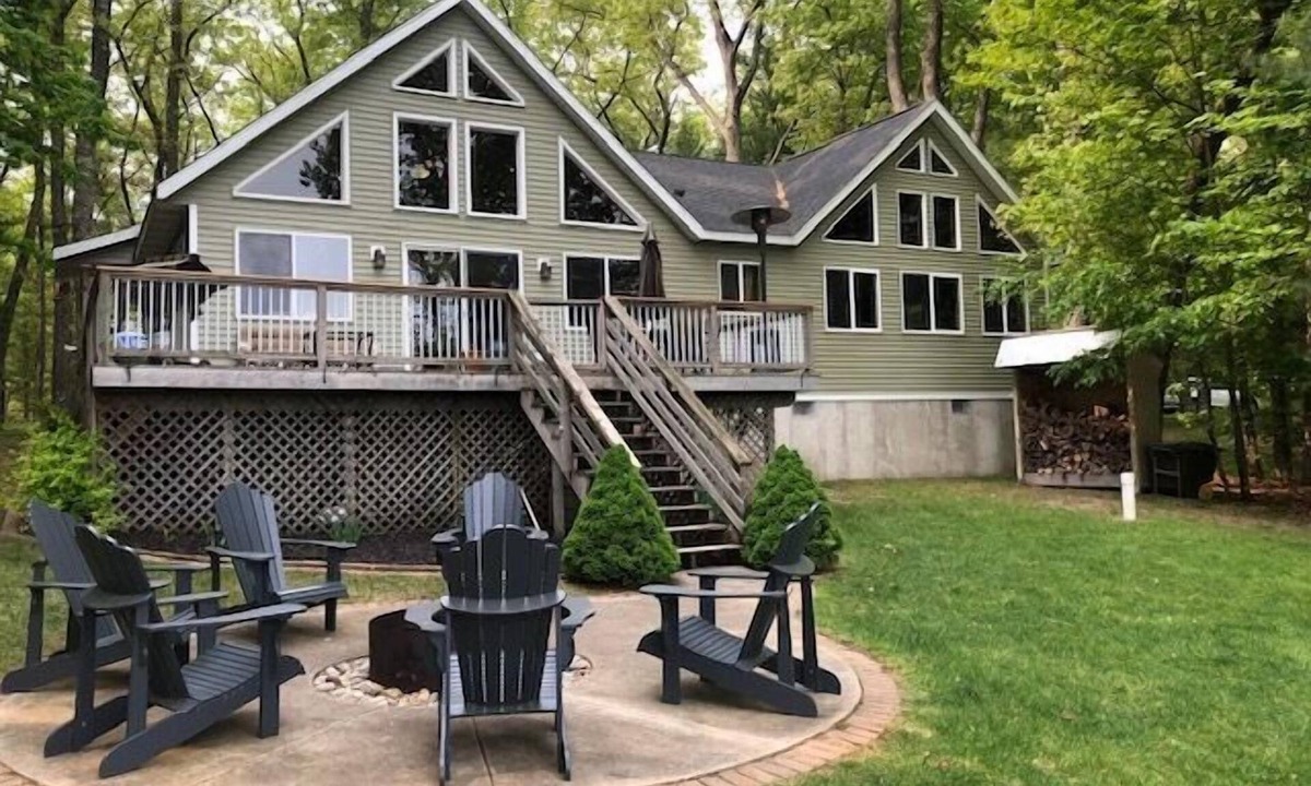 Baldwin Cottage | Bungalow on the Bayou - Cottage on Big Star Lake