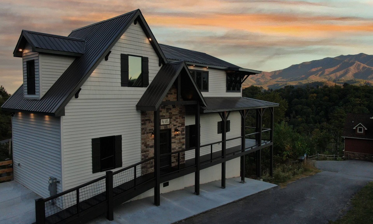 Chalet Village North Cabin | Chalet Village Luxury Cabin! INSANE Views,4 King Beds,Theater,Hot Tub,Game Room!
