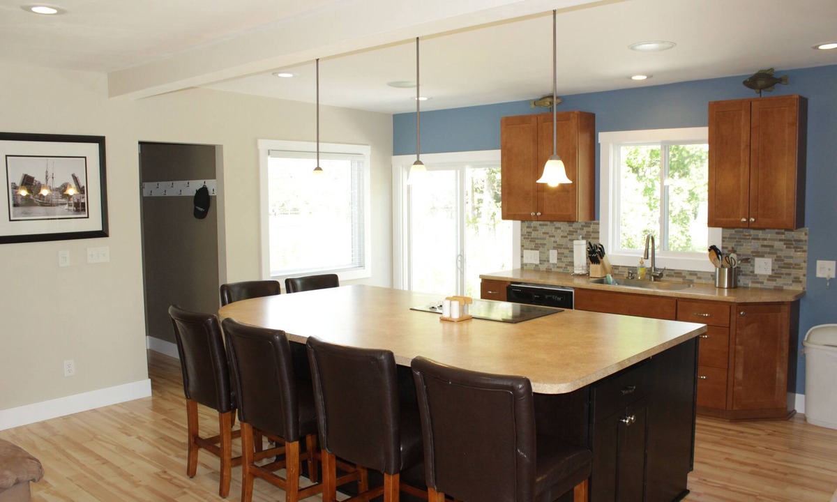 Charlevoix House | Charlevoix 4BR Fully Remodeled Vacation House