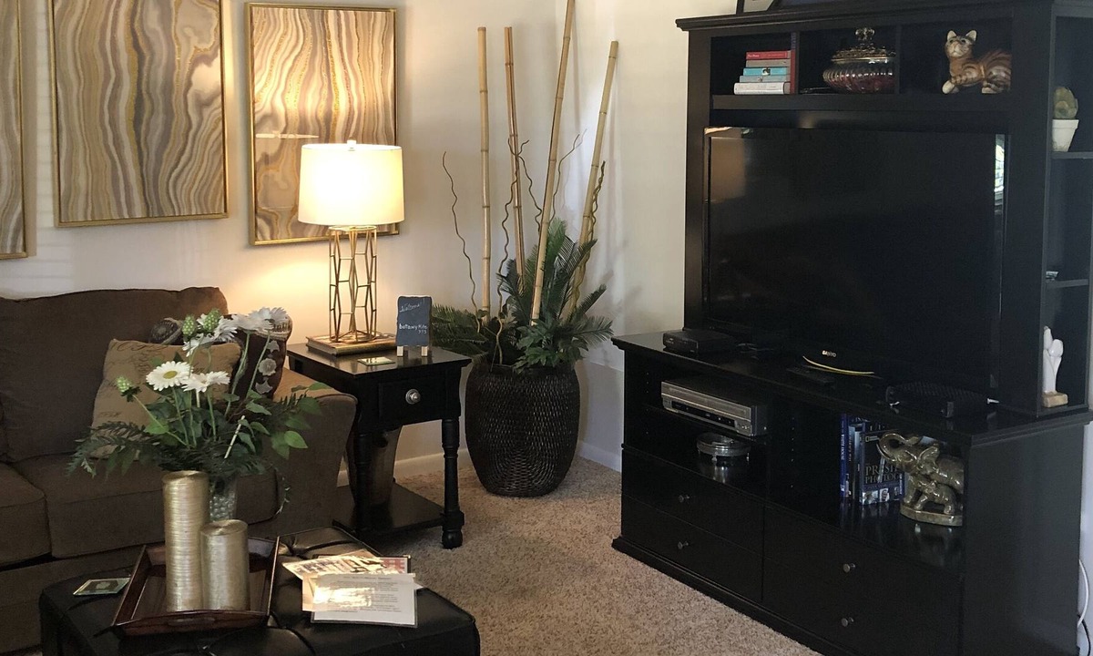 Revelo House | Charming 1 bedroom house adjacent to Stearns Heritage Golf