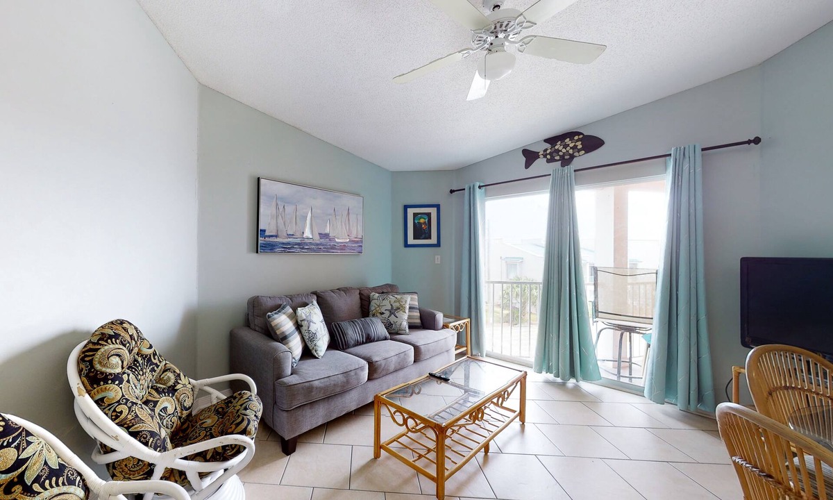 Miramar Beach Condo | Charming, Coastal Getaway w/a Private Balcony - Short Drive to Dining