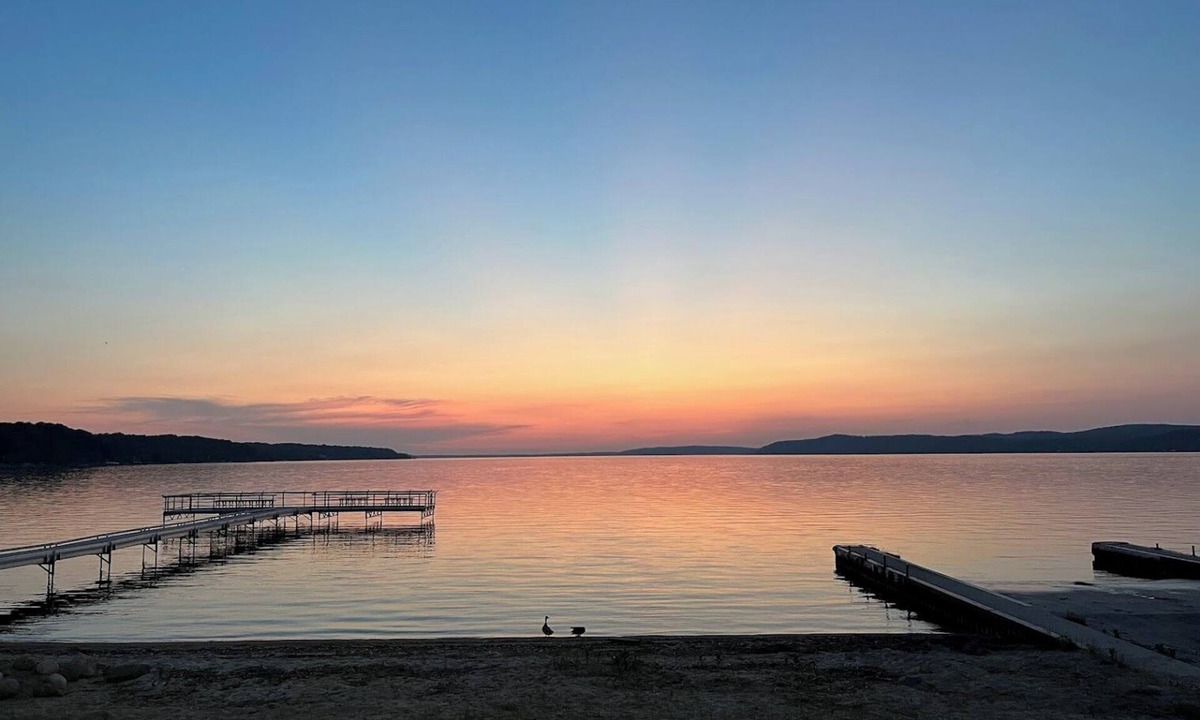 Beulah Cottage | Charming Crystal Lake Cottage, Walk to Beach and Town, Ski Crystal Mountain