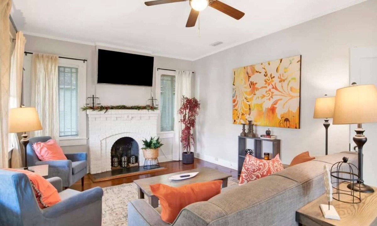Hannon Park Apartment | Charming Midtown Apt - Hannon Hideaway Unit C
