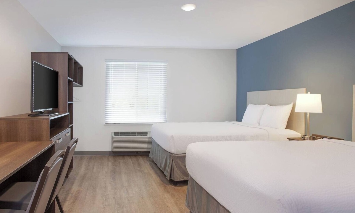 Newnan Hotel | Clean, Affordable Room Perfect for Extended Stays