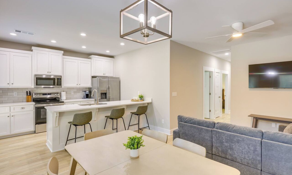 Millbrook Apartment | Close to Sports Complex: Modern Millbrook Duplex!