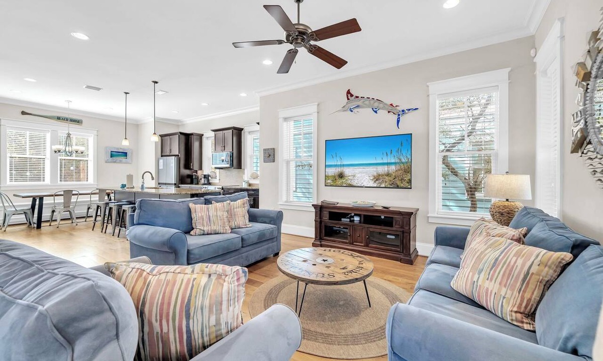 Lakeside at Blue Mountain Beach House | Close to Trails and Lakes with Shared Pool