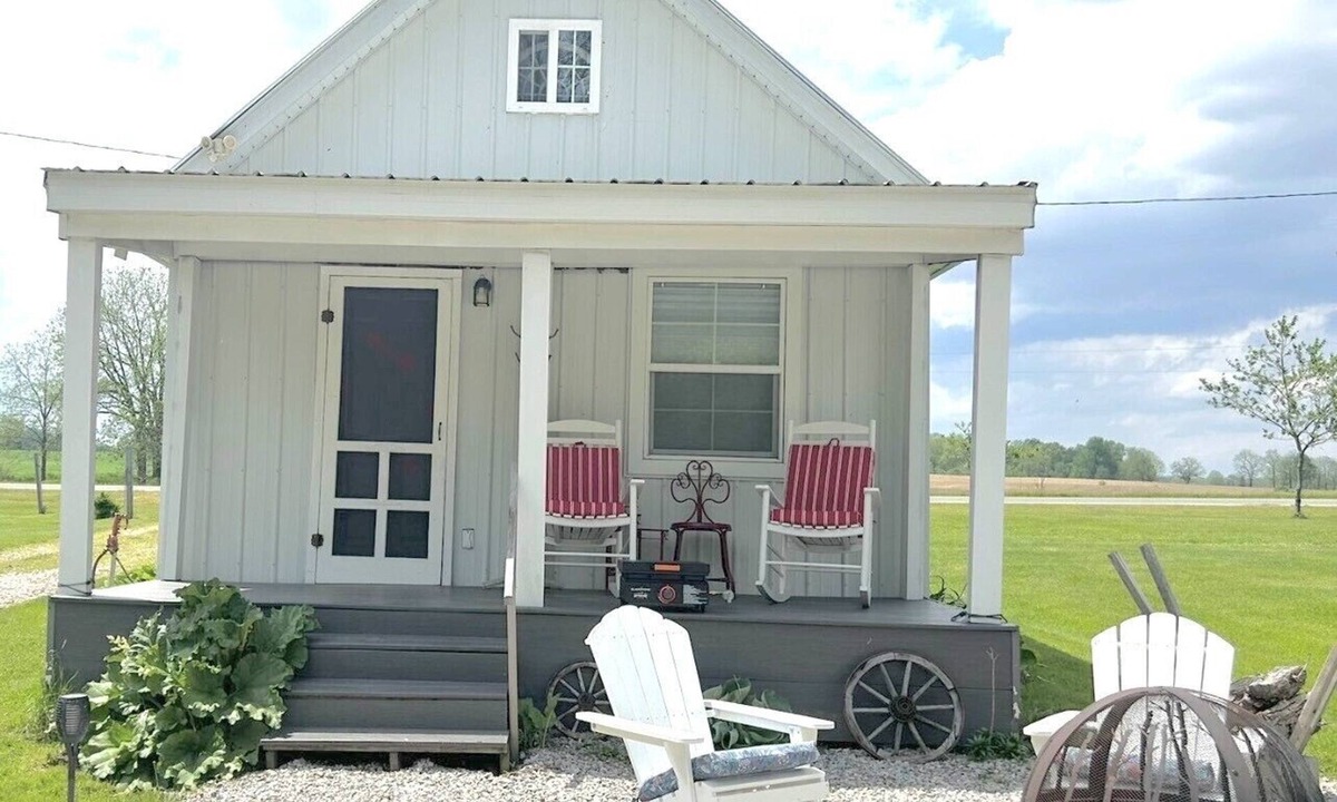 Bancroft Cottage | Cottage in Bancroft countryside for the perfect relaxing getaway.