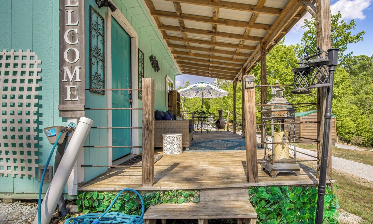 Rogersville Apartment | Couple's Retreat w/Creek Access in Rogersville