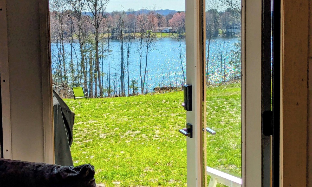 Alden Cabin | Cozy 2 Bedroom Cabin in Serene Bellaire/Alden with LakeViews-Bumbleebee Bungalow