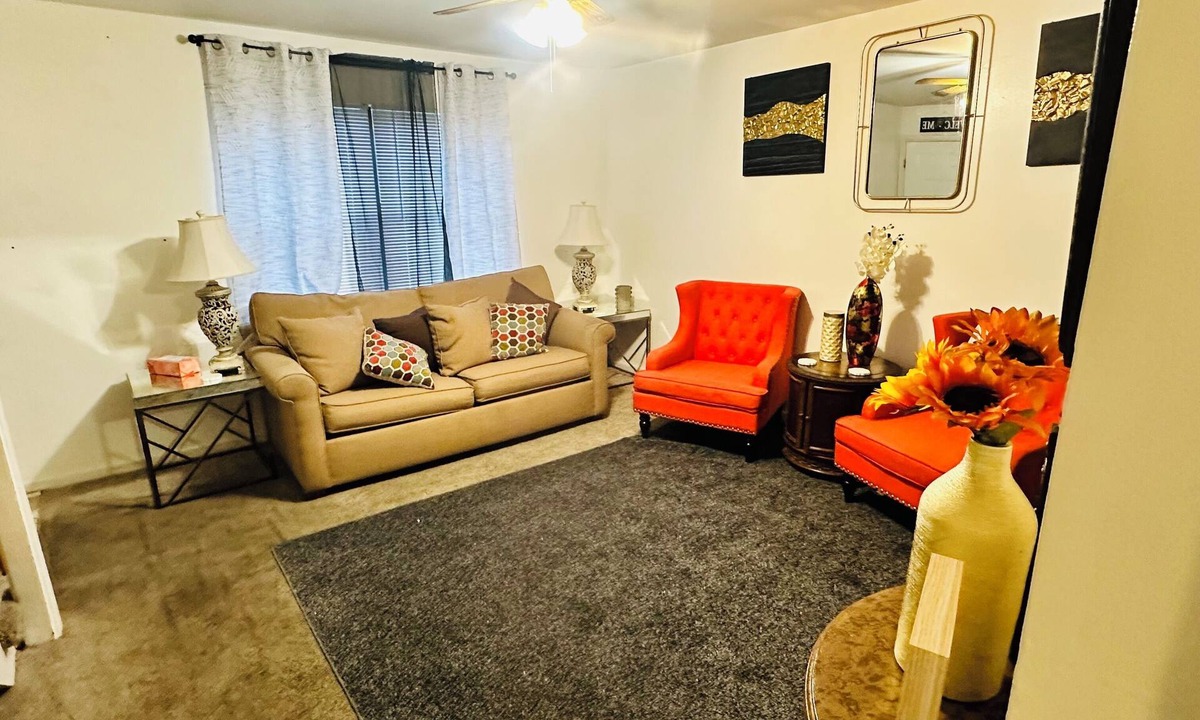 Niceville House | Cozy Condo 2 - Adorable 3-bedroom townhome with AC in niceville