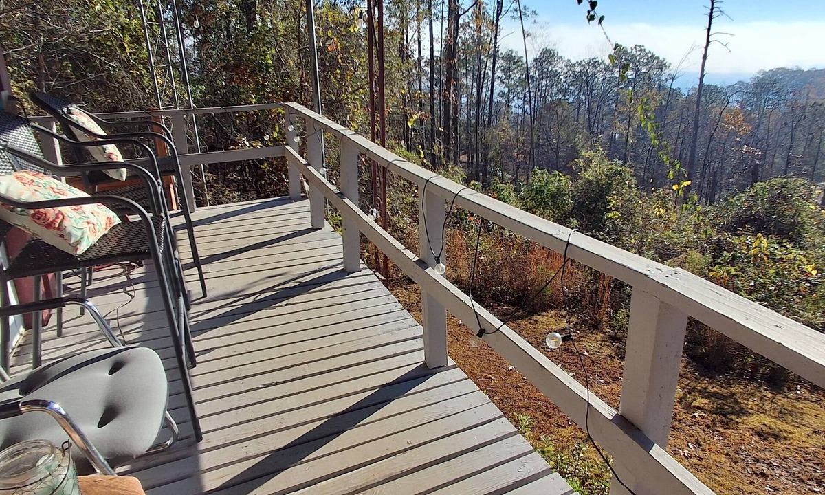 Shorterville Cottage | Cozy LAKE EUFAULA GETAWAY Cottage-Couples-Honeymoon-Family-Fisherman-BOAT Parkin