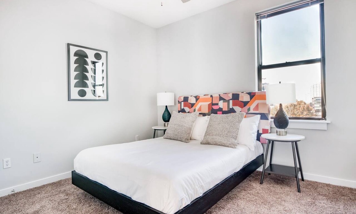 Music Row Apartment | CozySuites Music Row Chic 1BR in Nashville! 47