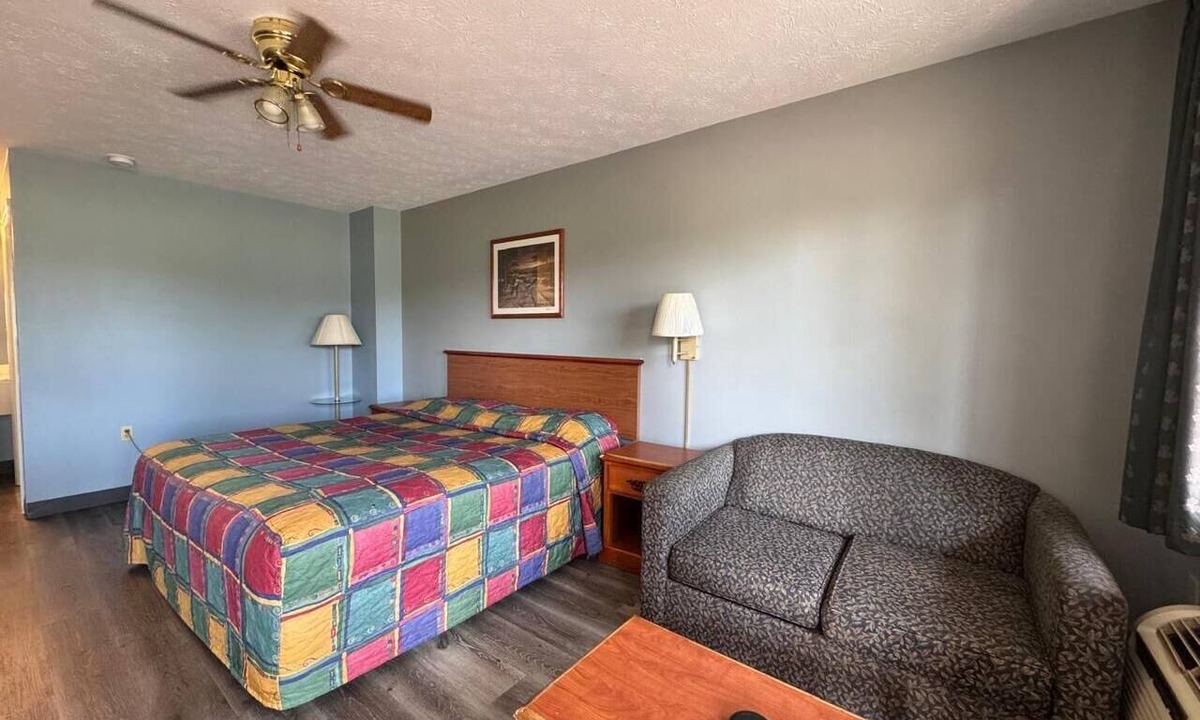 Southside Hotel | Deerfield Inn & Suites Gadsden Near Attalla I 59