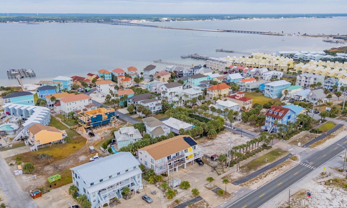 Navarre Beach House | Direct Gulf Views with easy beach access to the Gulf! 2 Bedroom 2 bath townhome