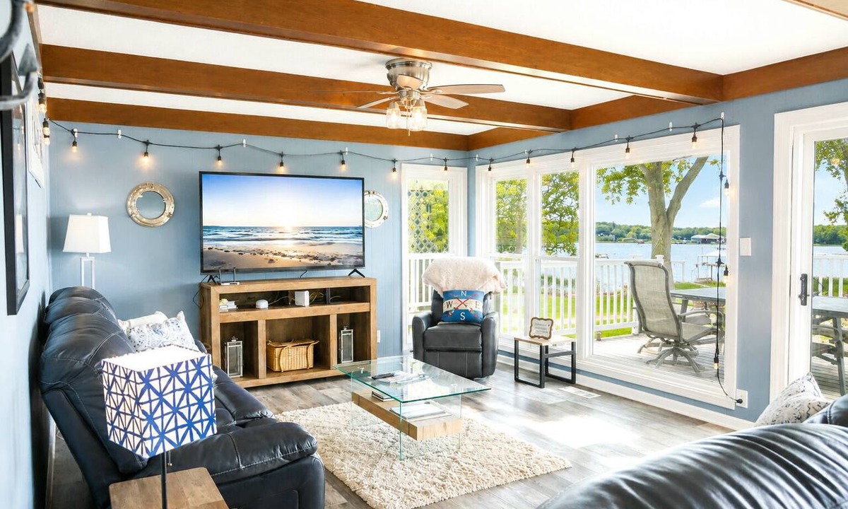 Syracuse House | ⚓️Direct lake Lakefront Home Tritoon rental available
