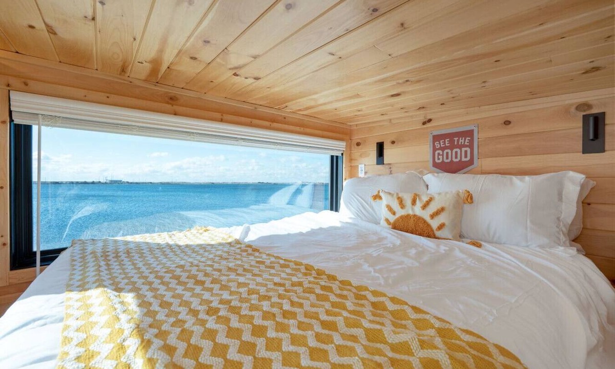 Mary Esther Cabin | Direct Waterfront Cabin | Sunset Views | #4
