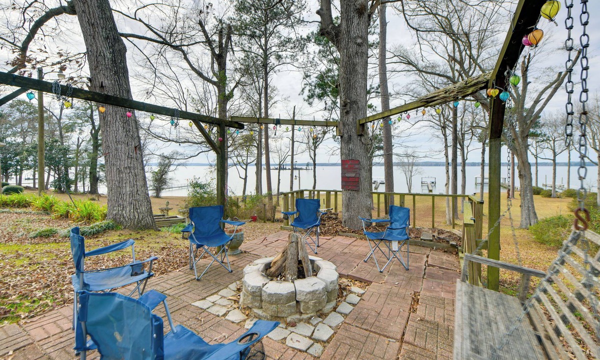 Fort Gaines Apartment | Dock Access On-Site: Peaceful Lake Eufaula Retreat