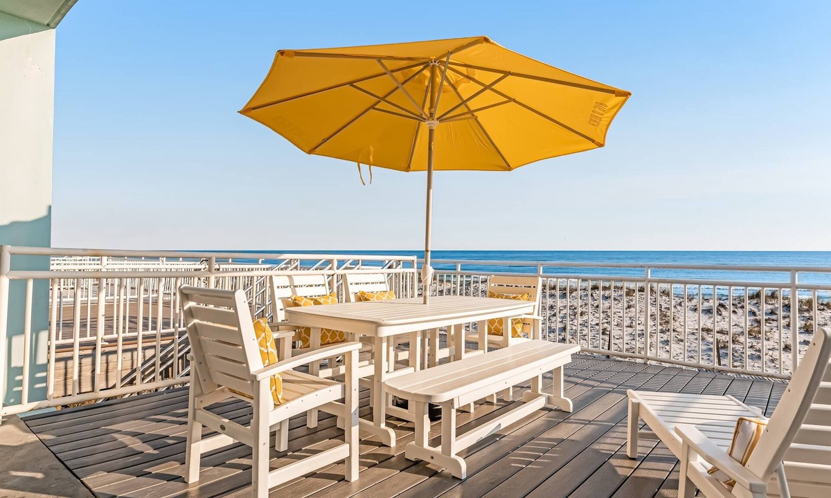 White Sands Condo | Dog-friendly, beachfront dream with a wet bar & two furnished balconies
