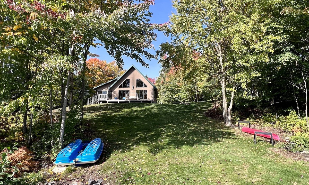 Hurley Cabin | Eagle Point Cabin on Island Lake in Iron County, Wisconsin