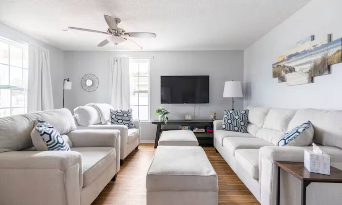 Pensacola House | Easy Access to Everything Pensacola + Perdido Key!