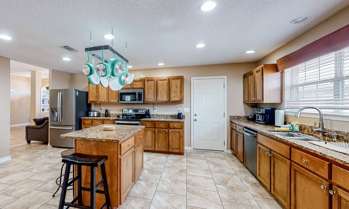 Navarre House | Elegant home with private pool, central AC, & washer/dryer - dog-friendly