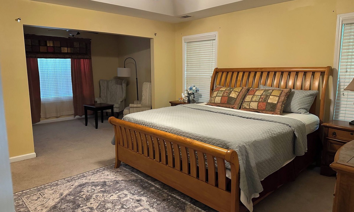 Dallas House | Enjoyable 4-bedroom house in Dallas. Great place for the family & friends