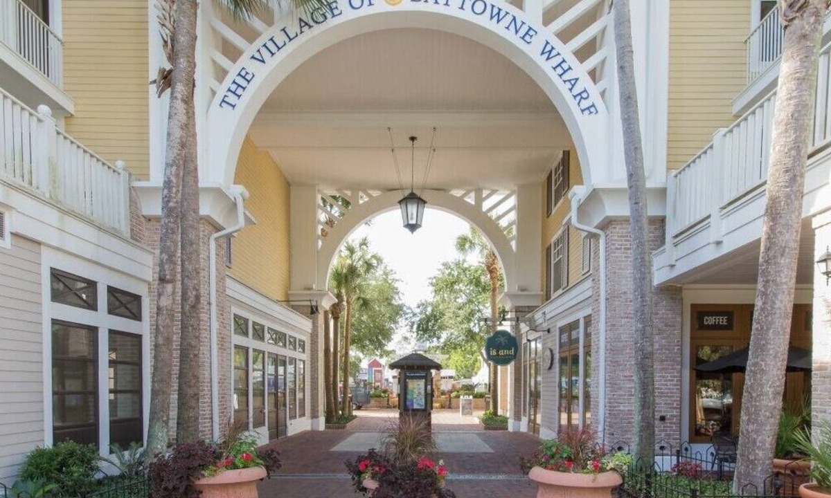 Baytowne Wharf Condo | Exquisite 2BR/2BA With Best Fireworks View In Baytowne