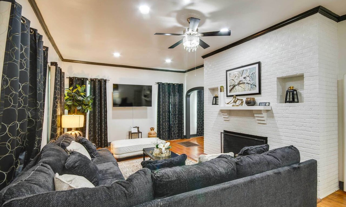 Greenwood House | Family-Friendly Retreat w/Fireplaces in Greenwood