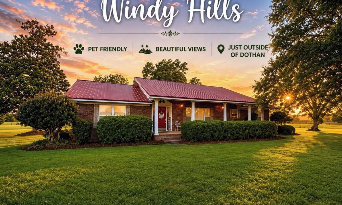 Pansey House | “Family & Pet Friendly, Near Hwy 231, Medical Professionals welcome ”
