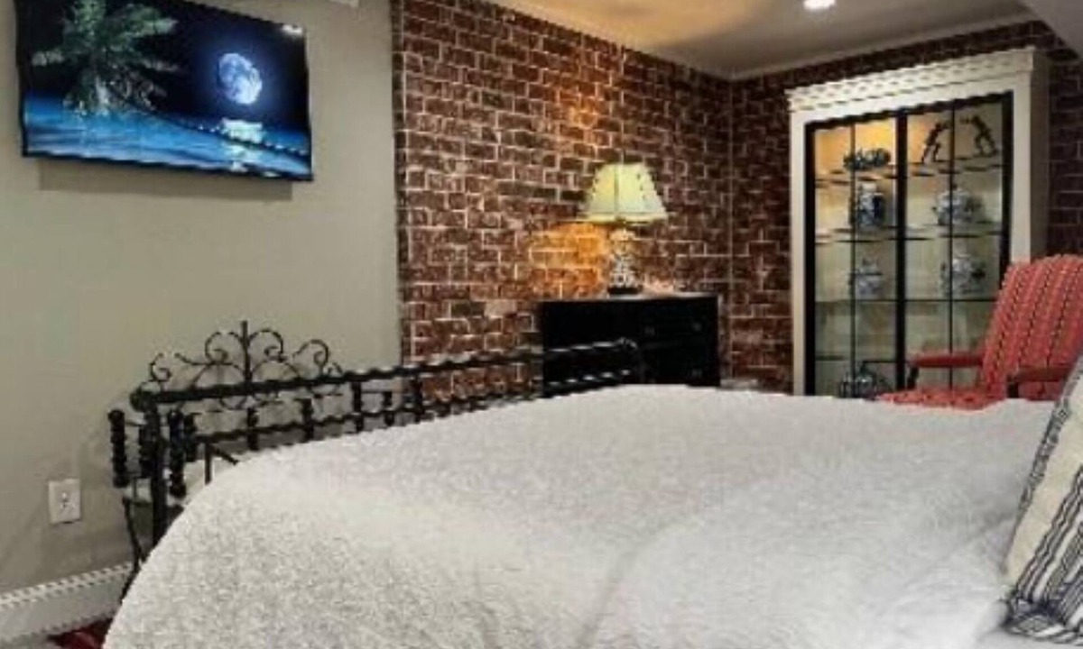 Garden Hills Apartment | Major international sporting event 1-Bedroom Apartment in Buckhead, Atlanta, Georgia