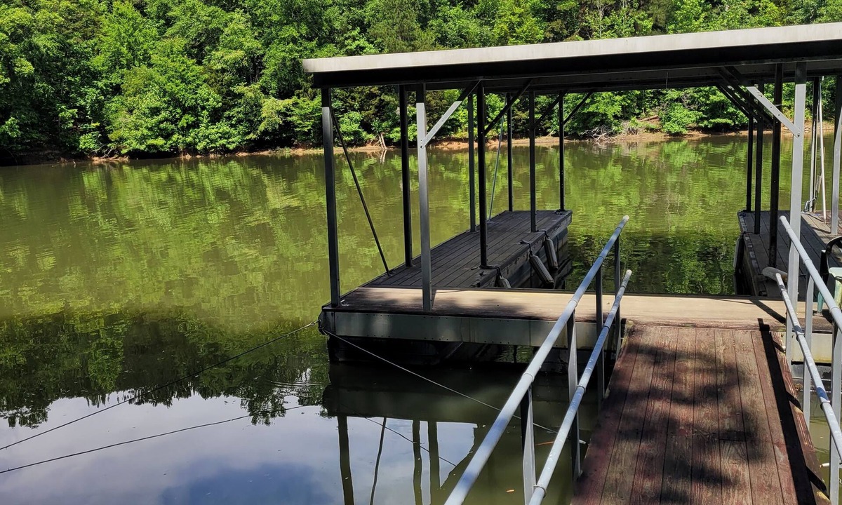 LaGrange Ski Chalet | Fish or Relax at "The Oar House" on W.P. Lake