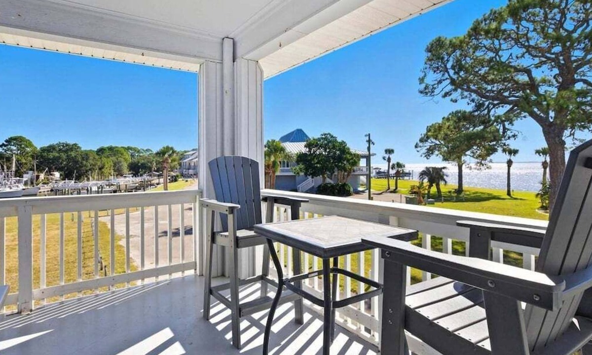 Panacea Condo | Flip Flop- PanaSea Breeze