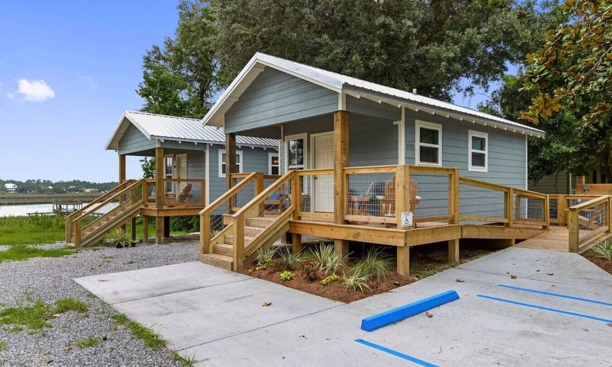 Gulf Hills Cottage | Gil’s Amberjack Cottage! Ocean Springs Waterfront!