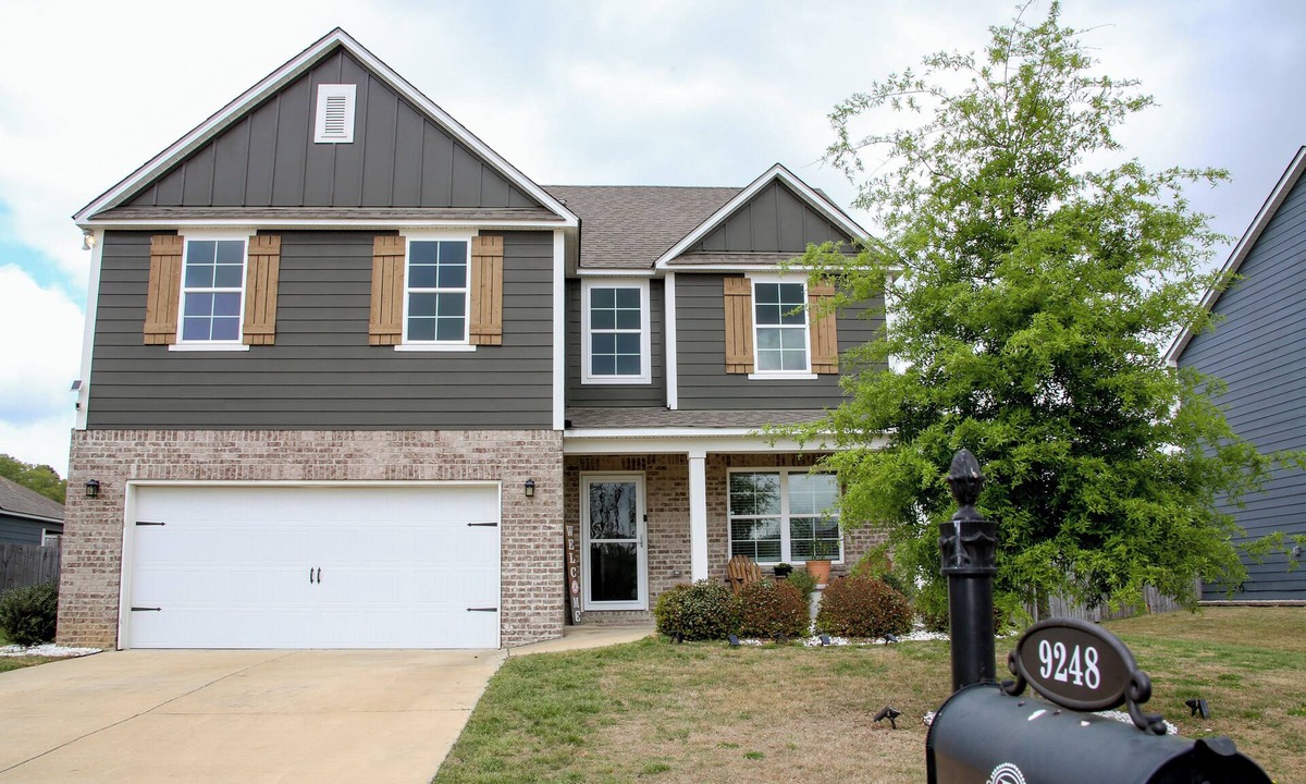 Tuscaloosa House | Gorgeous 4-bedroom house with AC in pleasant Tuscaloosa